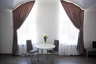 Апарт-отели Апартотель Sumskaya Apartments Киев Апартаменты Делюкс-3