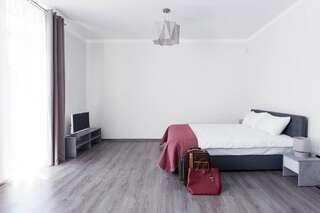 Апарт-отели Апартотель Sumskaya Apartments Киев Апартаменты с балконом-5